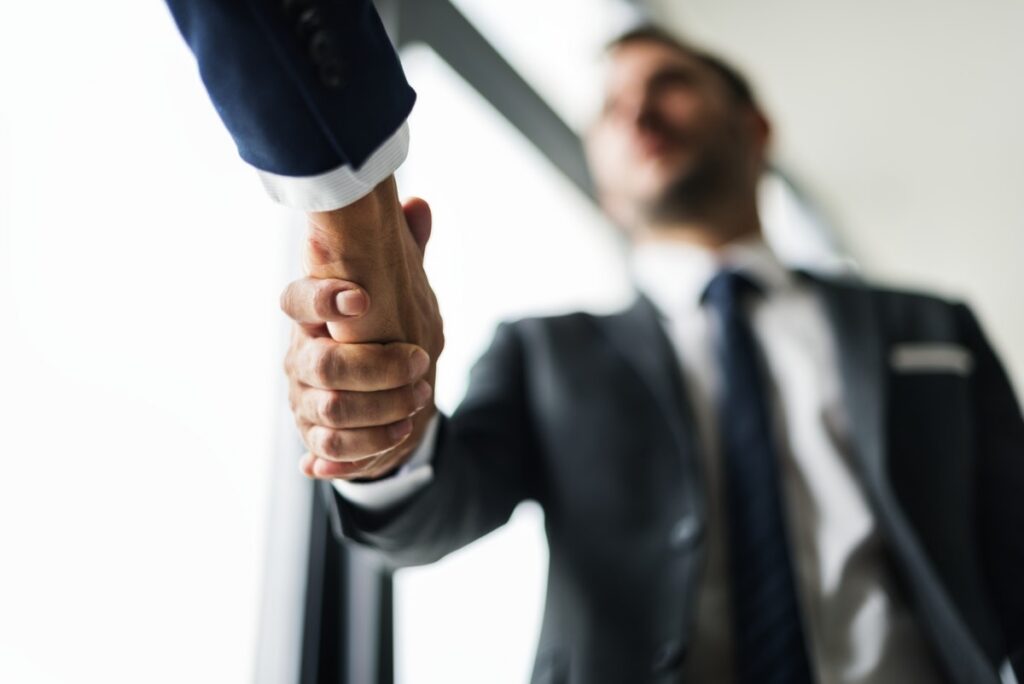 how to pick a financial advisor