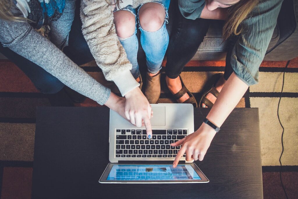 5 Ways to Prepare Your Teenagers to Become Savvy Investors
